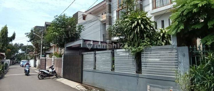 Rumah Siap Huni Akses Jalan 2 Mobil Di Tebet Jakarta Selatan
 1