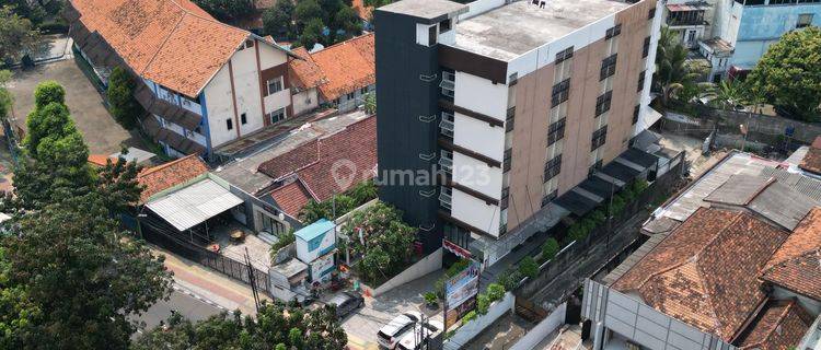 DIJUAL HOTEL AKTIF 45 KAMAR DI MATRAMAN,JAKARTA TIMUR

 1