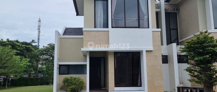 Dijual Rumah Illustria Eminent Bsd City siap Huni Minimalis Clasic New Modern Cantik Kondisi Rumah Sudah Renov, Lokasi Komersial Dan Strategis Dengan View Yang Indah, Dkat Mall2 Bsd Sms, Tempat Kuliner, Ice Bsd, Universitas, Toll Dll 1