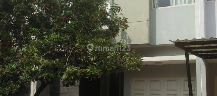 Rumah di Canary the spring gading serpong 2 Lantai luas 7 x 17 m kt 2+1 km 2+1 ada ac 1 di kamar utama, ada garasi dalam  1