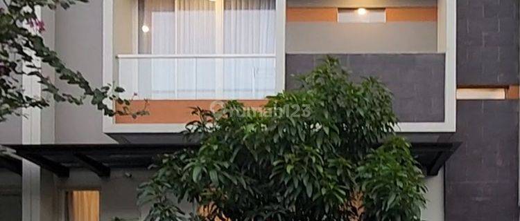 Rumah Sangat Bagus di Mozart Selatan Gading Serpong Nego 1