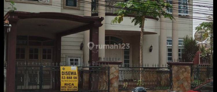 Disewakan Rumah Hoek Besar Di Griya Loka Bsd Serpong 1