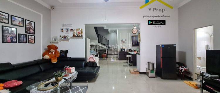 Disewa Rumah di Puri Indah, Kt4+1, LB 320m², 3 Lantai, Jakarta Barat 1