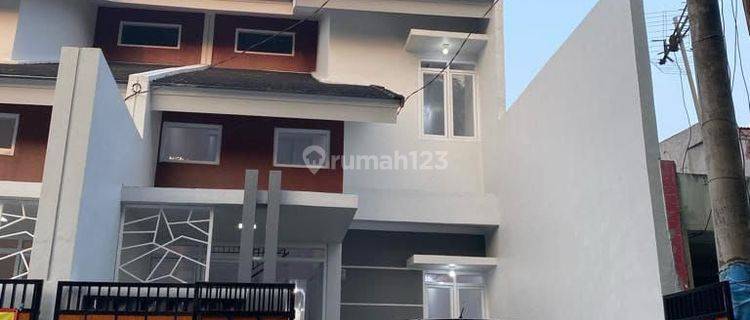 Rumah Di Karang Satria Summarecon Bekasi, Siap Huni Cantik 1