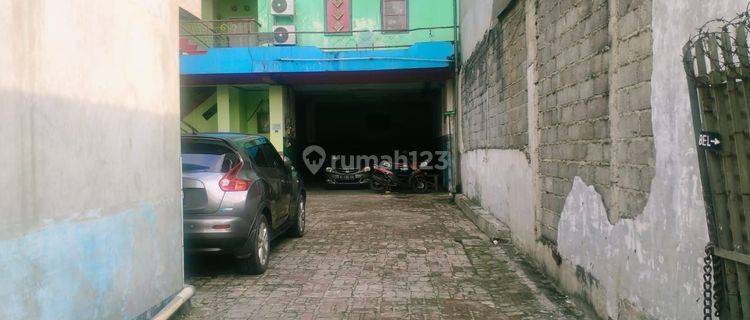 Rumah kost di Utan kayu, Jakarta timur, bengkel, warung, titip mobil menguntungkan 1