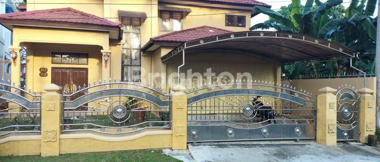 RUMAH SIAP HUNI TERAWAT DI BOULEVARD PERUMAHAN WIKA 1