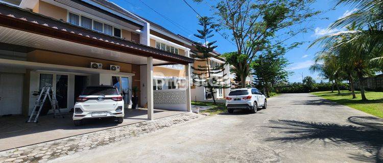 RUMAH VILLA TEPI PANTAI 1