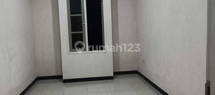 Di Sewakan Rumah Bagus 4 Kamar Siap Huni di GDC DEPOK 1