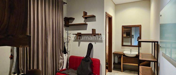 Rumah Modern Semi Furnish Townhouse Istana Pasteur Regency 1