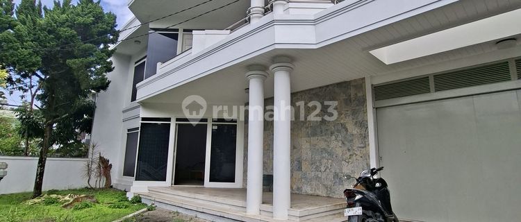 Rare Sale Exclusive Setrasari Sutami Wing House Ready to Occupy Quick Sale 1