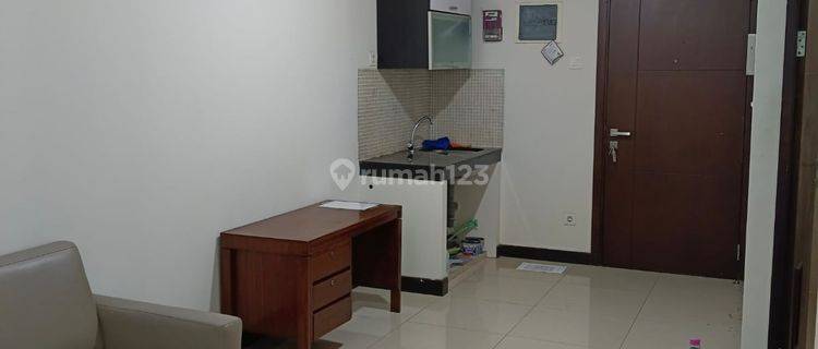 Apartement Sky Terrace 2 BR Semi Furnished Bagus 1