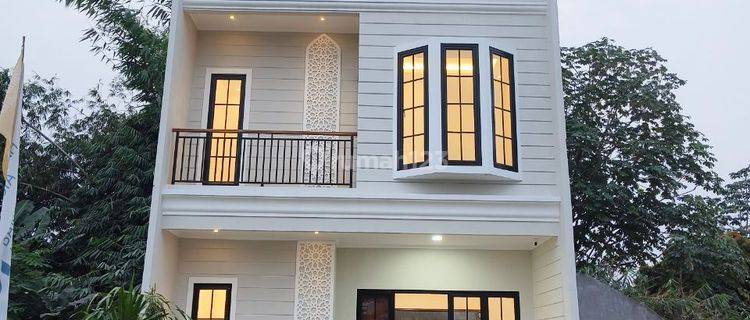 Rumah 2 Lantai Klasik Modern Dekat Tol Jorr 1