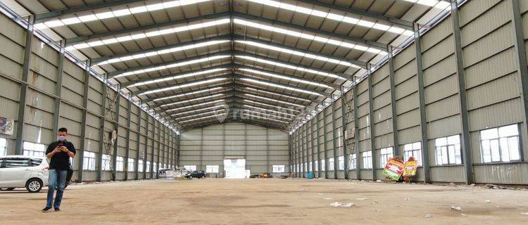 Disewakan Gudang Logistik di Rest Area Tol Cikampek Tambun, Bekasi 1