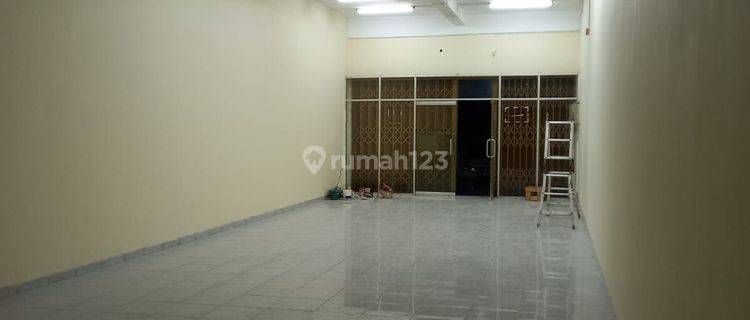 Ruko siap pakai di dekat poncol 1
