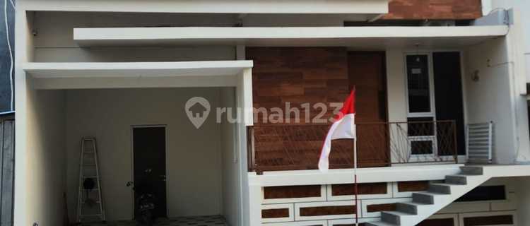 Rumah siap huni dan nyaman  daerah Pandean Lamper. Semarang - 10972 1