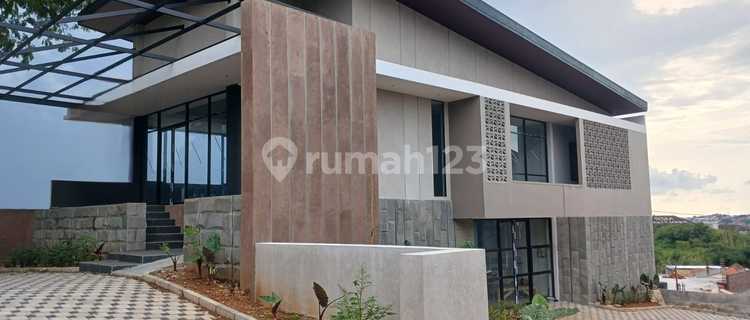 Rumah Siap Huni dan Nyaman Jl. Stonen Semarang Selatan – 10040 1