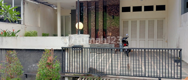 Rumah siap huni dan nyaman  Candi Golf Semarang selatan –  10756 1