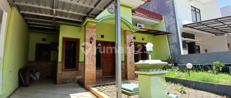 Rumah Siap Huni dan Nyaman Daerah Semarang Selatan - 9579 1