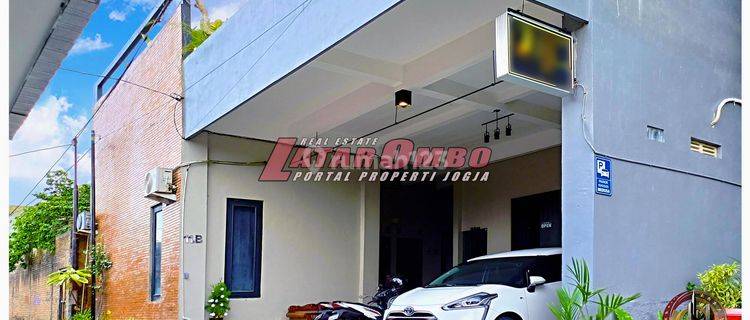 Rumah 2 Lantai Dalam Kota Dekat Pasty 1