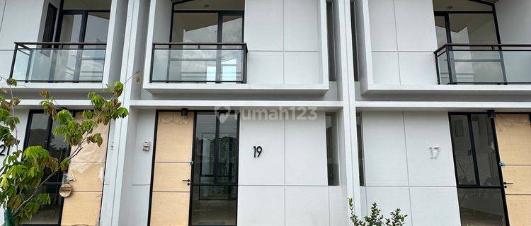 Disewakan Rumah Cendana Cove Lippo Karawaci 2 Kamar Dekat Uph Lippo Karawaci 1