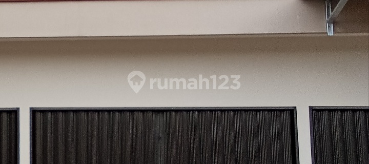 Ready-to-use shop house in Binong Babakan 1