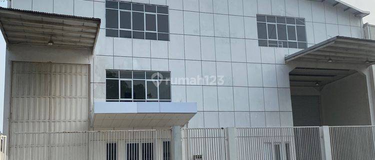 Gudang Bagus Di Kawasan Delta Silicon 3 Siap Pakai 1