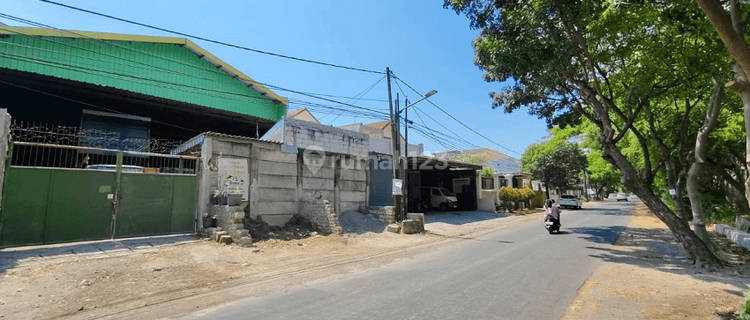 Murah Banget Gudang Area Komersial di Raya Penjaringan Asri Medokan Ayu  1