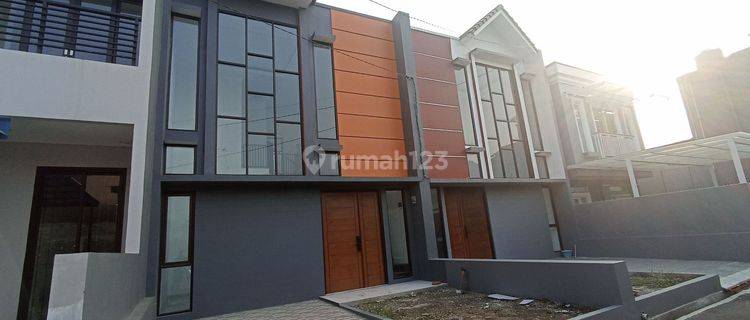 Rumah Baru Kembar Tengah Moh Toha Bandung 1