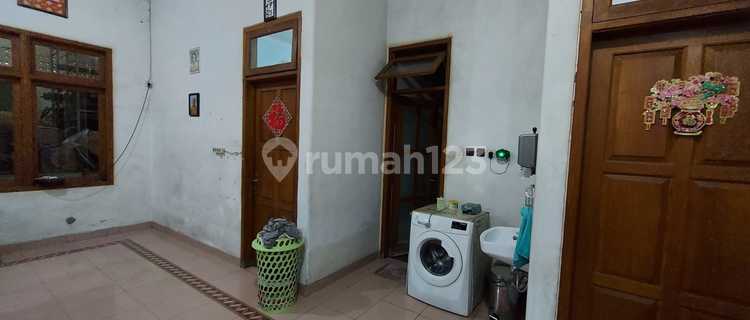 RUKO 2 LANTAI DENGAN GUDANG DI JL TENTARA PELAJAR SEMARANG 1
