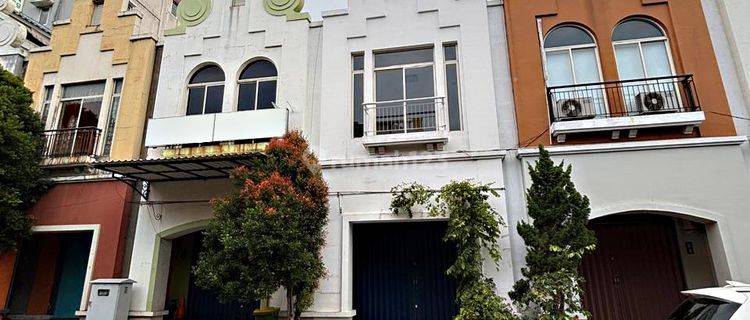 Ruko Lokasi Strategis 2,5 Lantai Siap Pakai, Tangerang, Alam Sutera 1