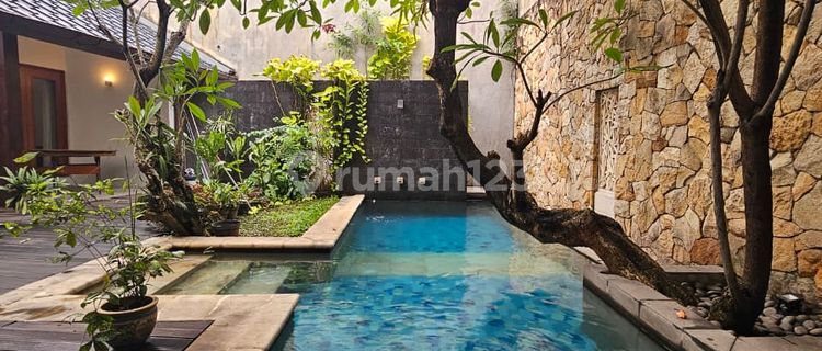 For Sale Super Luxurious House! 2.5 Floors Semi Furnished Prime Location Dharmawangsa, Keb. Baru, South Jakarta 1