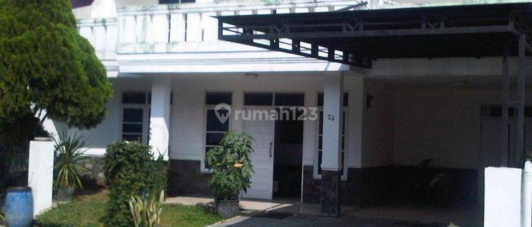 Rumah Cantik Modern, Nyaman, Istana Kawaluyaan, Kota Bandung 1