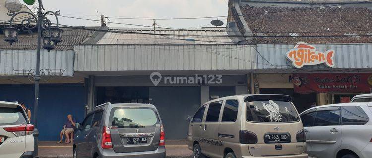 Ruko siap pakai Ruko di Jl. Cibadak Bandung 1