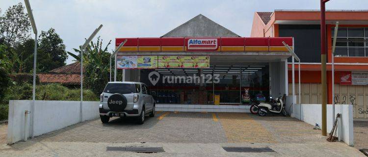 Ruko Alfamart di Jl. Sukatali Situraja Sumedang  1