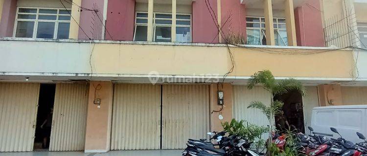 Di Sewakan Ruko Symponi 2.5 Lantai di Harapan Indah Bekasi 1