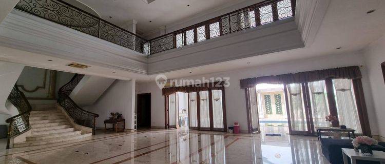 Rumah Classic Super Mewah Jakarta Selatan 1