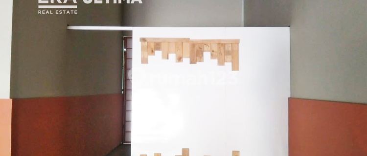 Affordable, Strategic, Ready-to-Use Shop House Ideal for Business in Pahlawan. 1