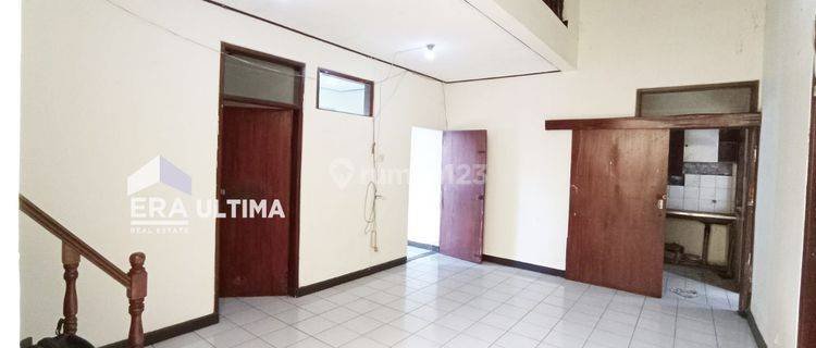 Rumah 2 Lantai Bagus Unfurnished SHM di Sayap Gatsu Gatot Subroto 1