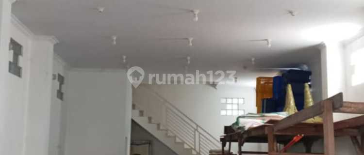For Rent: Strategic Location Shop House on a Busy Main Road in Ternate, North Maluku 1