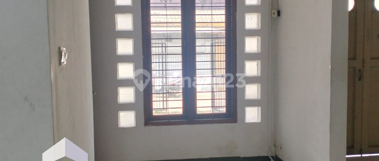 Minimalist Ready-to-Live House in Tamansari, Central Bandung 1