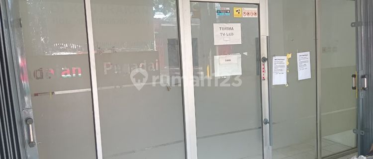 Strategic Ready-to-Use Shop House in Rajawali Area, Bandung 1