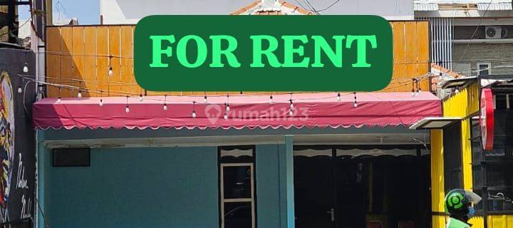 DISEWAKAN TEMPAT USAHA RAYA DARMO BARU BARAT 1