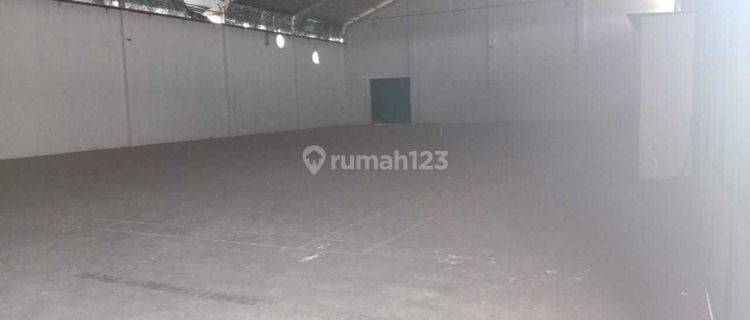 Disewakan Gudang Sona Merah Lokasi Jogonalan 1