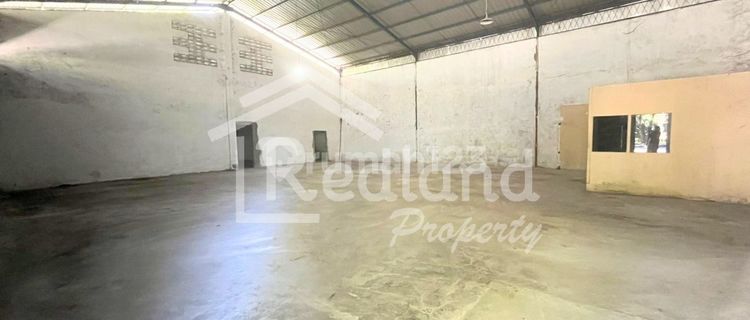 Warehouse on Soekarno Hatta Arterial Road, Semarang (Vn Si 8105) 1