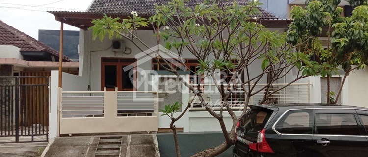 Rumah di Puri Anjasmoro , Semarang Si 4608S 1