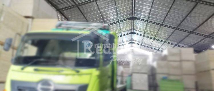 Gudang di Jalan Brigjen Sudiarto , Semarang Si 5179  1