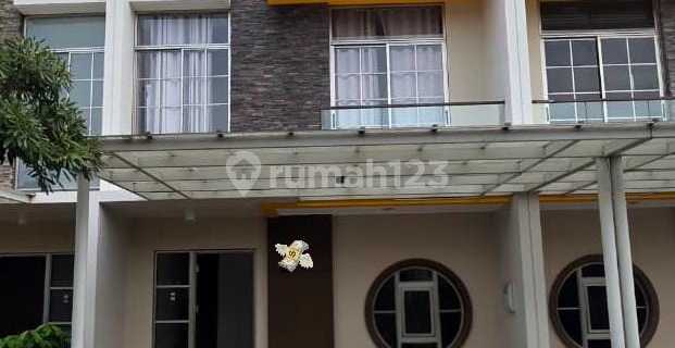 For Rent Rumah Pik2 Tahap 2 Uk 6X10m2, Semi Furnish, Negotiable! 1
