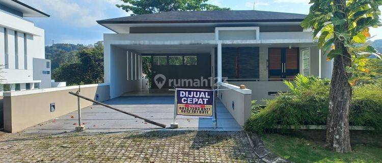 Disewakan Runah Unfurnished Berada Diokasi Perumahan Elite  1