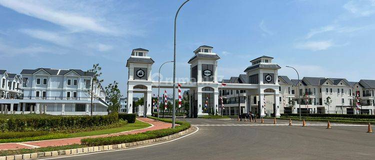 Disewakan rumah 3 lantai di Lavon Swan City Tangerang dekat exit tol Cikupa 1