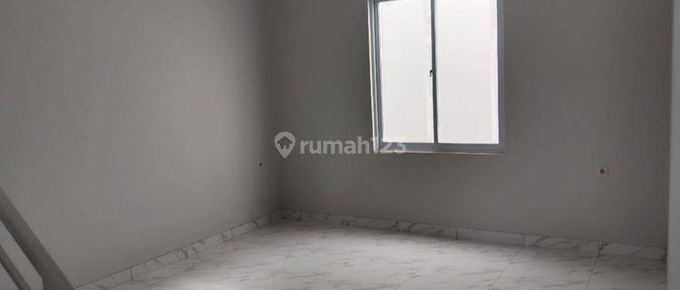 Dijual Rumah Minimalis 3 Lantai Di Citra Raya Siap Huni 1